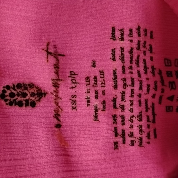 *SOLD* 🌸Free People Movement Hot Pink Bike Shorts XSmall - Picture 8 of 10